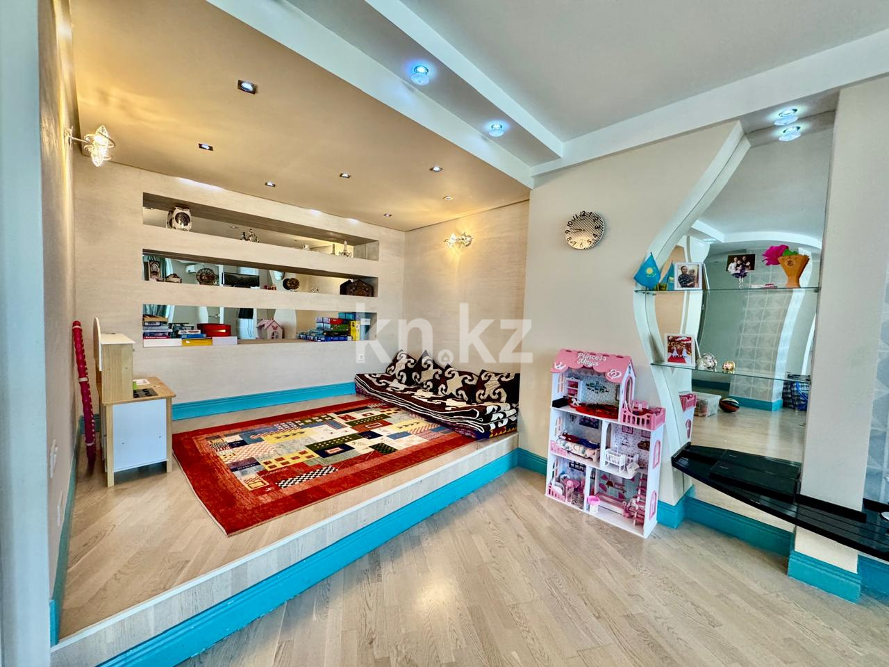 Продажа 3-комнатной квартиры, 190 м², ул. Достык, дом  13 - ул. Кенесары в Астане - фото 17