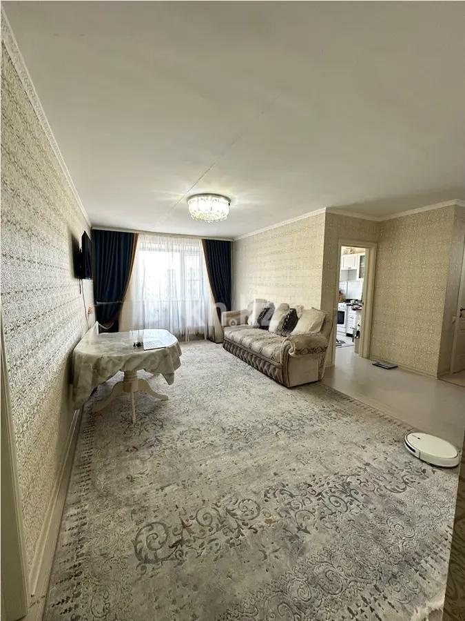 Продажа 3-комнатной квартиры, 75.4 м², ул. Жургенова, дом  27/1 - Продажа  трехкомнатных квартир в Астане без посредников с фото фото 1 из 6
