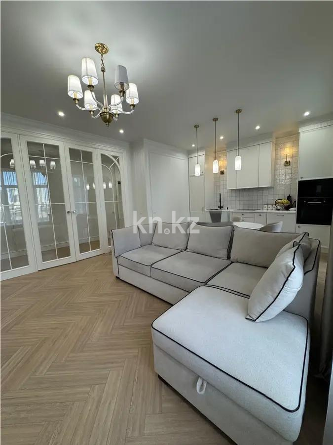 Продажа 3-комнатной квартиры, 86 м², ул. Дюсембекова, дом  83/2 - Продажа  трехкомнатных квартир в Караганде фото 1 из 5