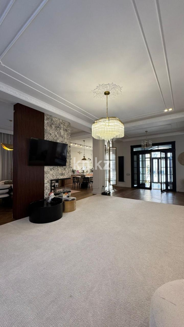Продажа 9-комнатного дома, 587 м² - Продажа домов, коттеджей в Казахстане - страница 2 фото 1 из 16
