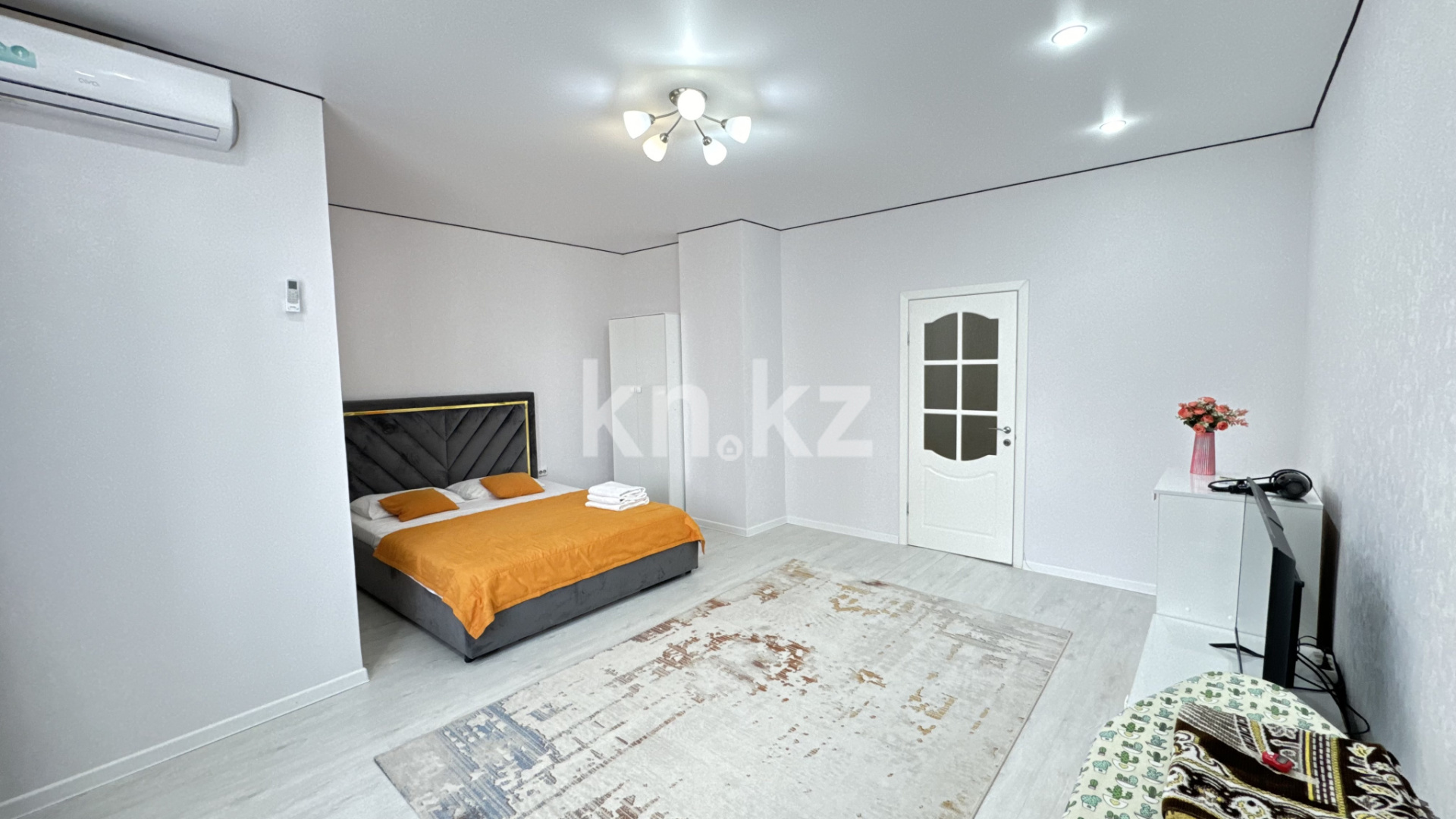 Аренда 1-комнатной квартиры посуточно, 55 м², ул. Сарайшык, дом  34 - ул. Акмешит - Аренда квартир посуточно в Астане с фото фото 8 из 15