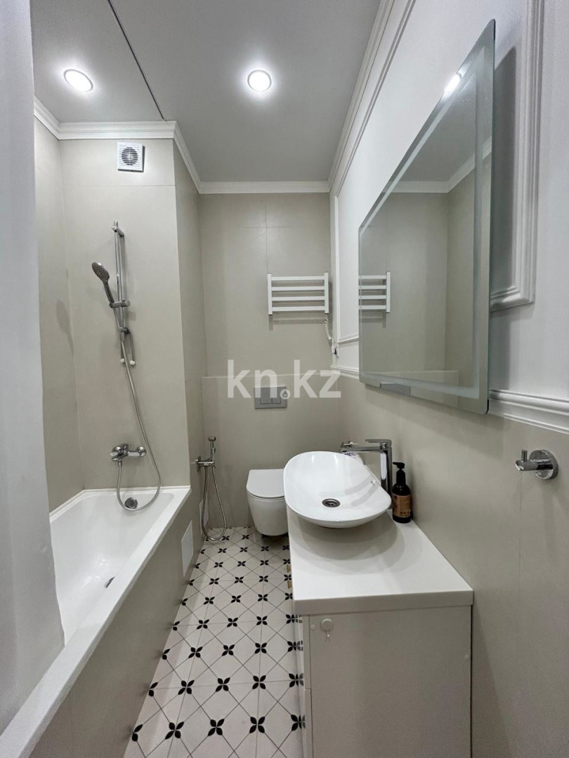 Продажа 3-комнатной квартиры, 65 м² в Алматы - фото 17