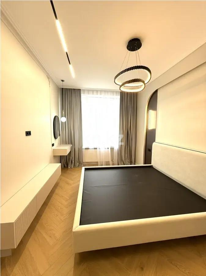 Продажа 3-комнатной квартиры, 70 м², ул. Е-15, дом  13 в Астане