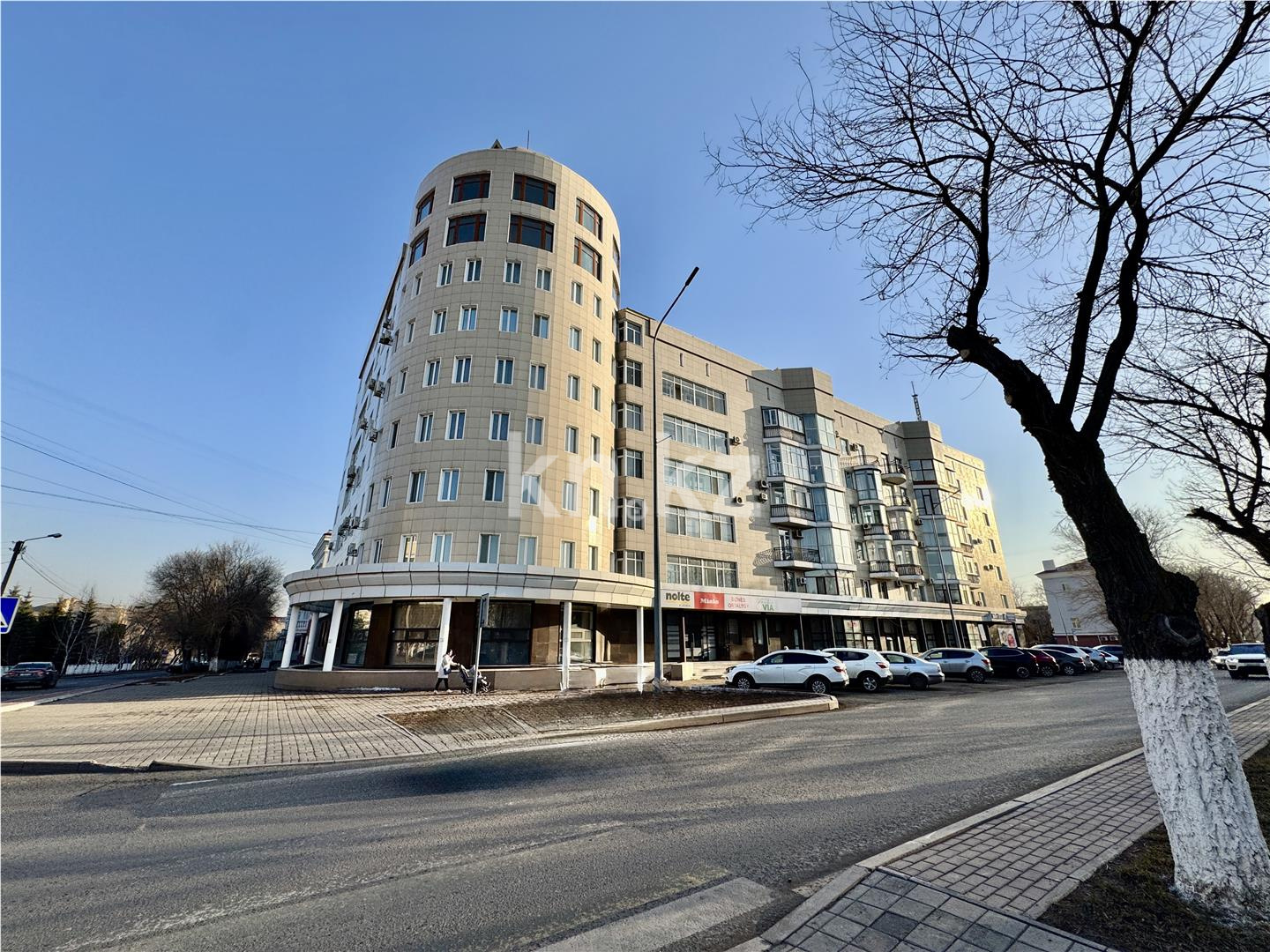 Продажа 3-комнатной квартиры, 132 м², ул. Абая, дом  5 - Продажа квартир в Караганде фото 37 из 38