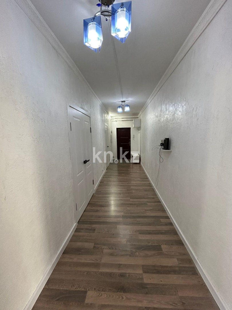 Продажа 3-комнатной квартиры, 91 м², пр. Шахтеров, дом  60 в Караганде - фото 8