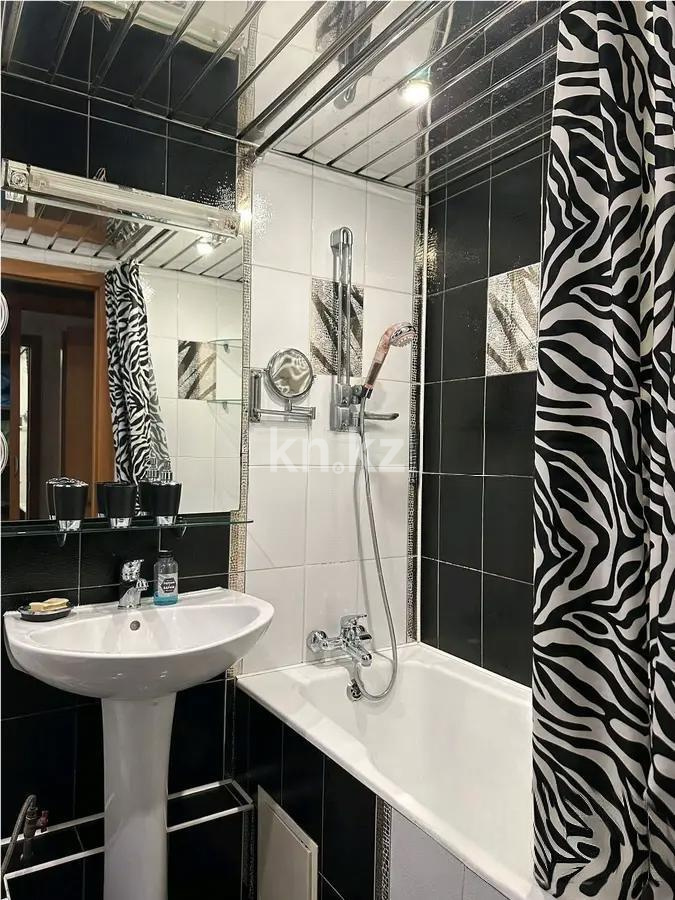 Продажа 3-комнатной квартиры, 65 м², ул. Конституции, дом  2/1 в Астане - фото 5