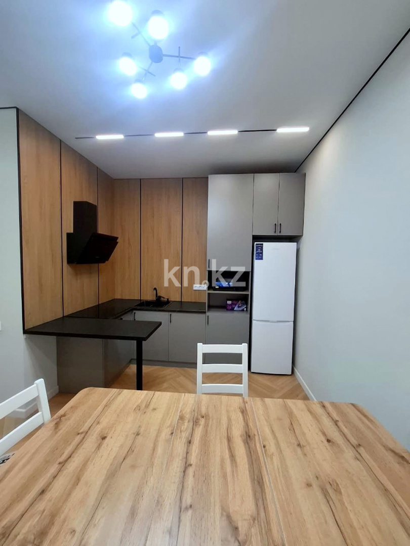 Аренда 3-комнатной квартиры, 65 м², ул. Розыбакиева - Продажа квартир в Алматы фото 1 из 18