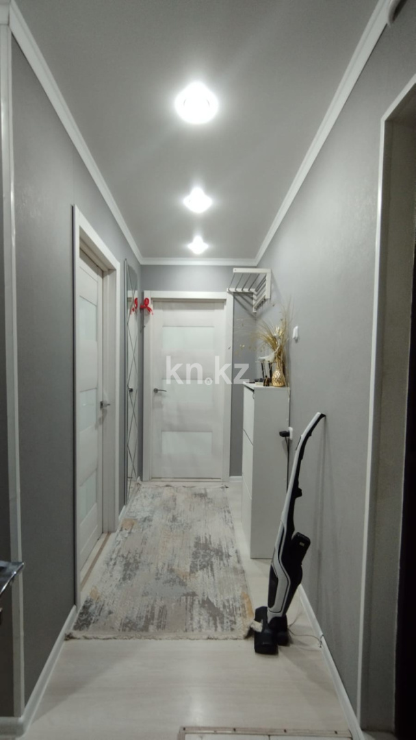 Продажа 4-комнатной квартиры, 61.1 м² - Продажа жилой и коммерческой недвижимости в Уральске фото 1 из 20