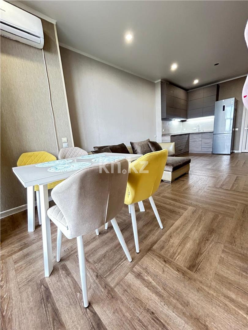 Продажа 2-комнатной квартиры, 65 м², ул. Алиханова, дом  37/4 - Продажа квартир в Караганде фото 13 из 32