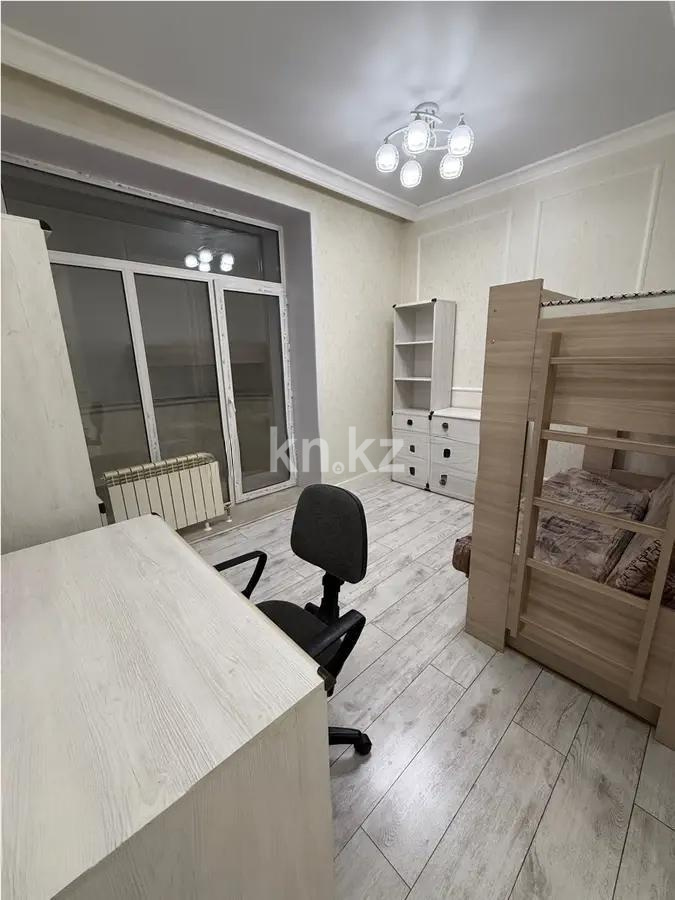 Продажа 3-комнатной квартиры, 120 м², ул. Аманжолова, дом  41 в Караганде - фото 3