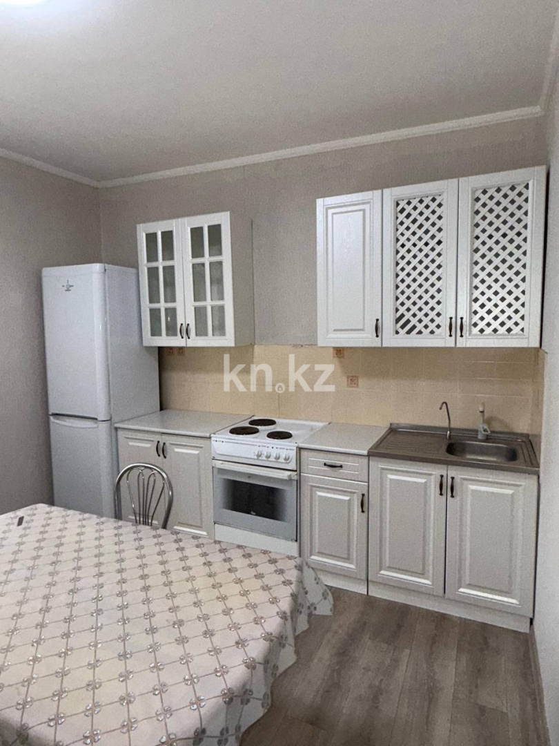 Аренда 2-комнатной квартиры, 62 м², Абая, дом  5 - Аренда квартиры помесячно в Астане фото 2 из 10