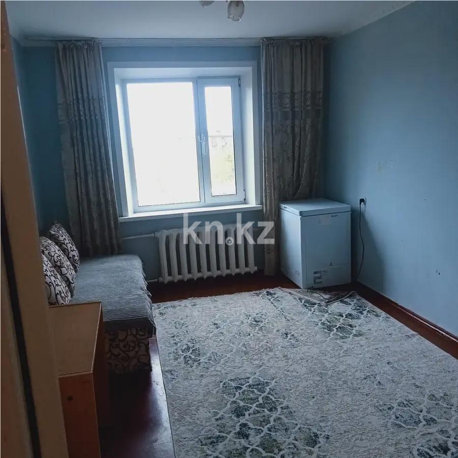 Продажа 3-комнатной квартиры, 65 м², мкр-н 18, дом  4 - Продажа  трехкомнатных квартир в Караганде фото 2 из 5