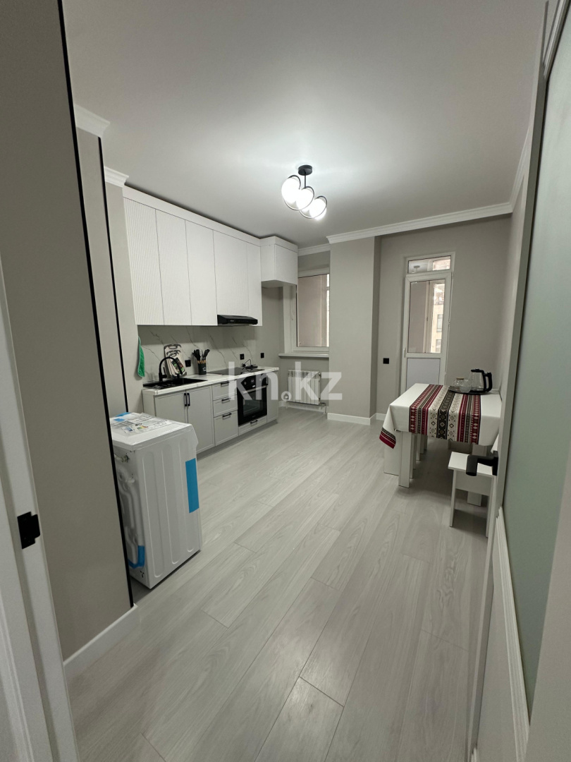 Аренда 1-комнатной квартиры, 50 м², пр. Мангилик Ел, дом  62/1 - Аренда квартир помесячно в Астане с фото фото 1 из 10