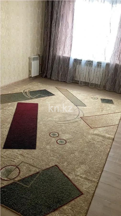 Продажа 4-комнатной квартиры, 82.6 м², мкр-н Аксай-3а, дом  60 - Продажа квартир в Алматы фото 1 из 6
