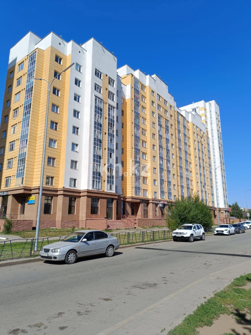 Продажа , 65 м², ул. Кордай, дом  79 в Астане