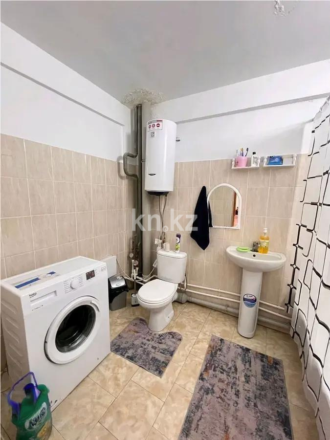 Продажа 2-комнатной квартиры, 69 м², ул. Ашимова, дом  22 в Караганде - фото 4