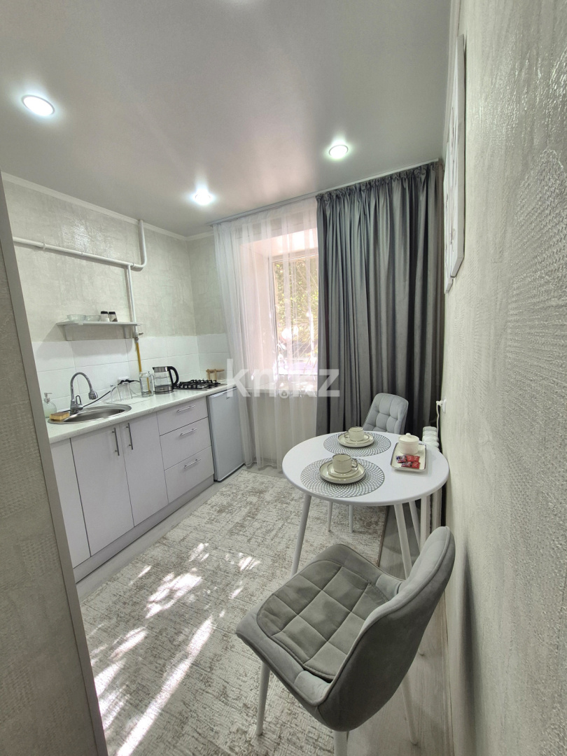 Аренда 1-комнатной квартиры посуточно, 33 м², ул. Доспановой, дом  73 - Аренда жилой и коммерческой недвижимости в Уральске фото 9 из 10