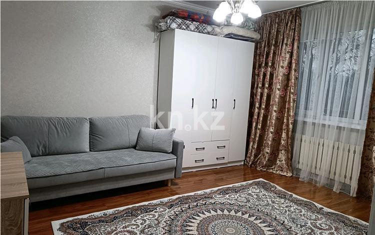 Продажа 3-комнатной квартиры, 88 м², ул. Толе би, дом  273/4 - Продажа квартир в Алматы фото 1 из 4