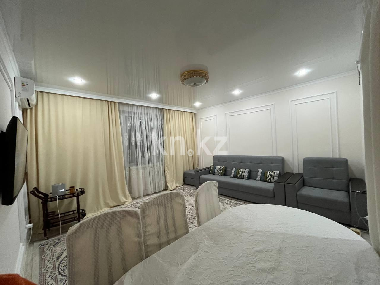 Продажа 2-комнатной квартиры, 54 м², мкр-н Голубые Пруды - Продажа  двухкомнатных квартир в Караганде фото 2 из 14