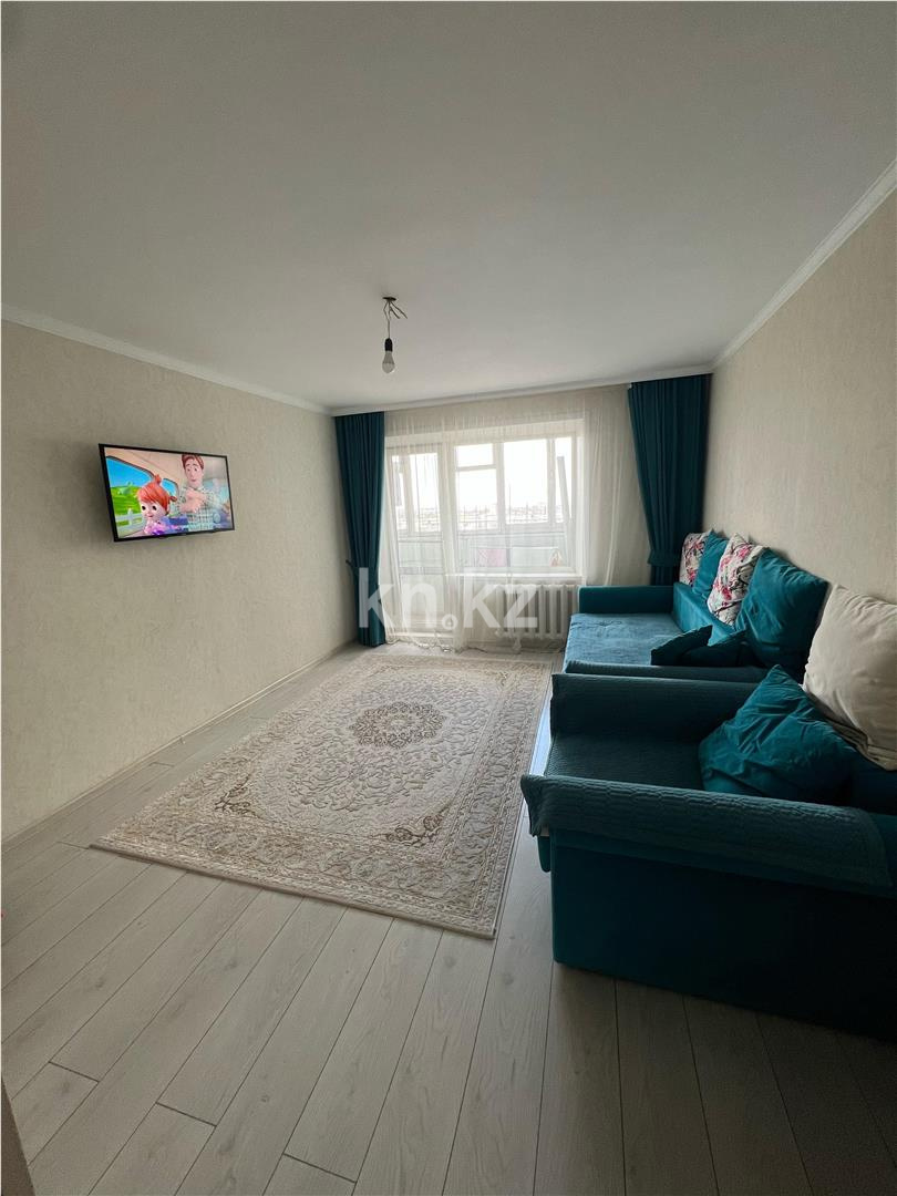 Продажа 3-комнатной квартиры, 64 м², мкр-н Восток-3, дом  13 - Продажа  трехкомнатных квартир в Караганде фото 1 из 10