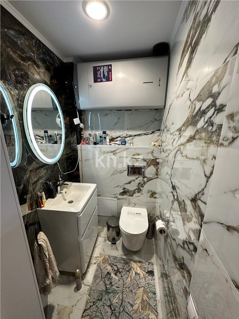 Продажа 4-комнатной квартиры, 102.8 м², ул. Ермекова в Караганде - фото 12