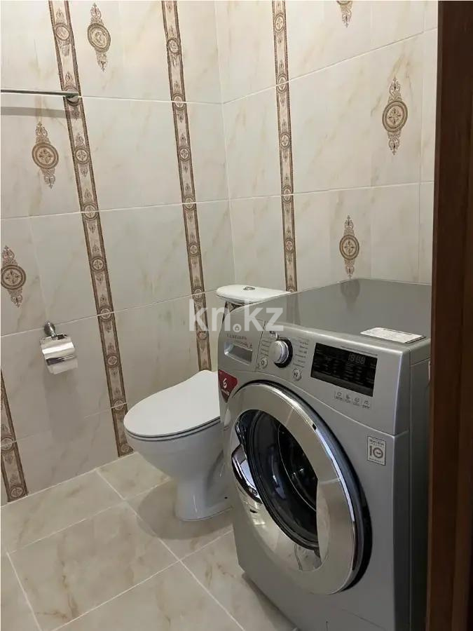 Продажа 4-комнатной квартиры, 142 м², ул. Сатпаева, дом  30 в Алматы - фото 3