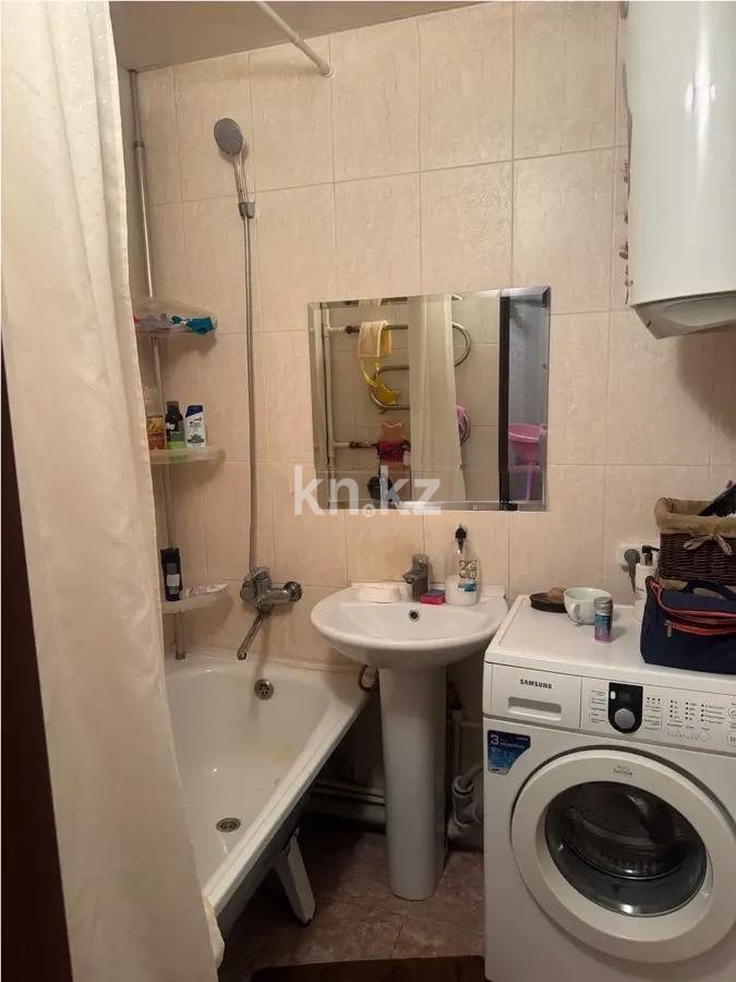 Продажа 4-комнатной квартиры, 84 м², ул. Керамическая - Продажа квартир в Караганде с фото фото 8 из 9