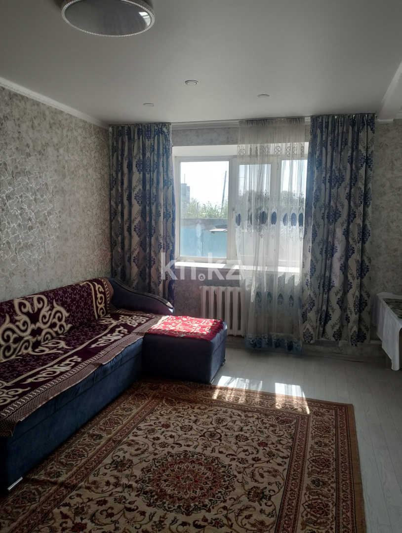 Продажа 2-комнатной квартиры, 42 м², Кирпичный завод, дом  4 - Продажа жилой и коммерческой недвижимости в Семее фото 1 из 6