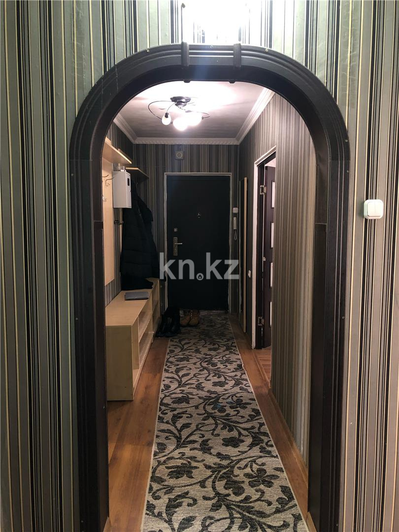 Продажа 3-комнатной квартиры, 87 м², ул. Ермекова в Караганде - фото 10