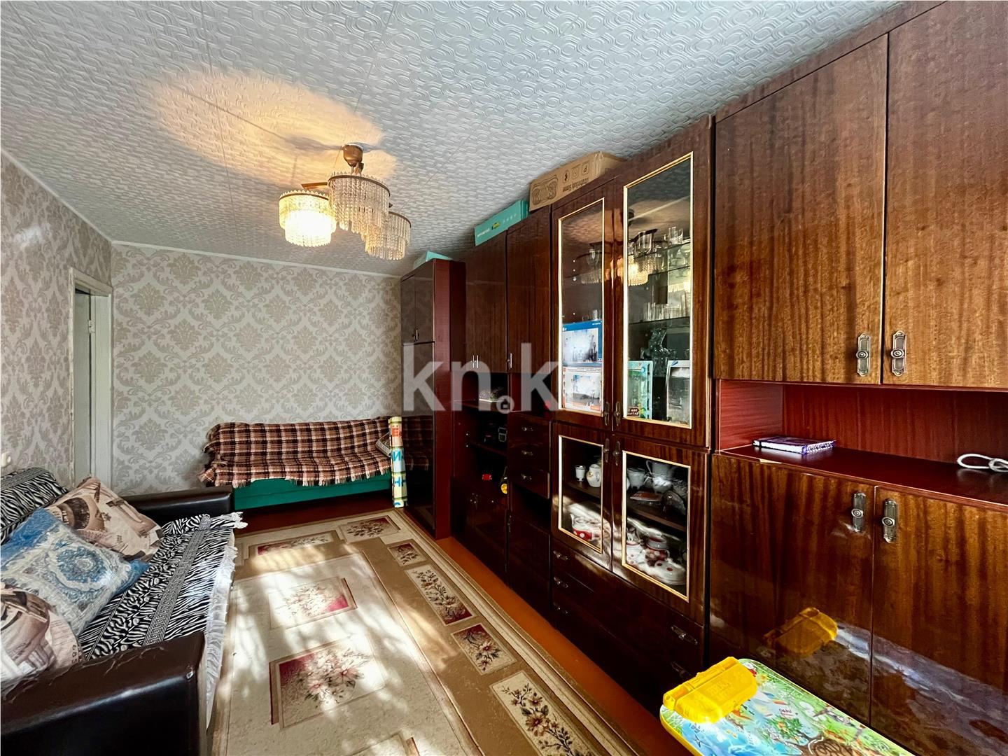 Продажа 3-комнатной квартиры, 61 м², мкр-н 16, дом  49 в Караганде - фото 2