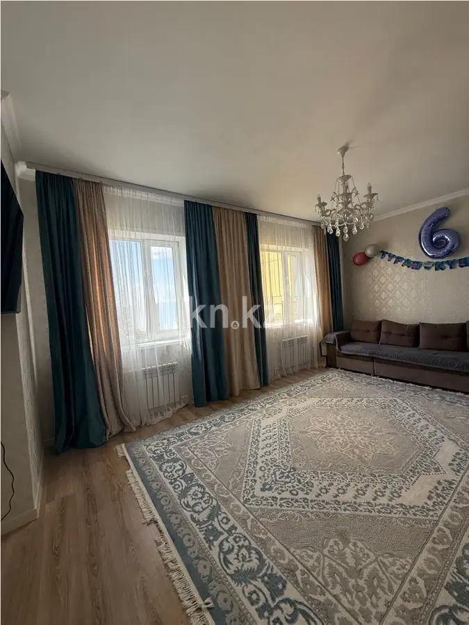 Продажа 3-комнатной квартиры, 75 м², ул. Дюсембекова, дом  44/2 - Продажа трехкомнатных квартир в Караганде на Юго-Востоке фото 1 из 6