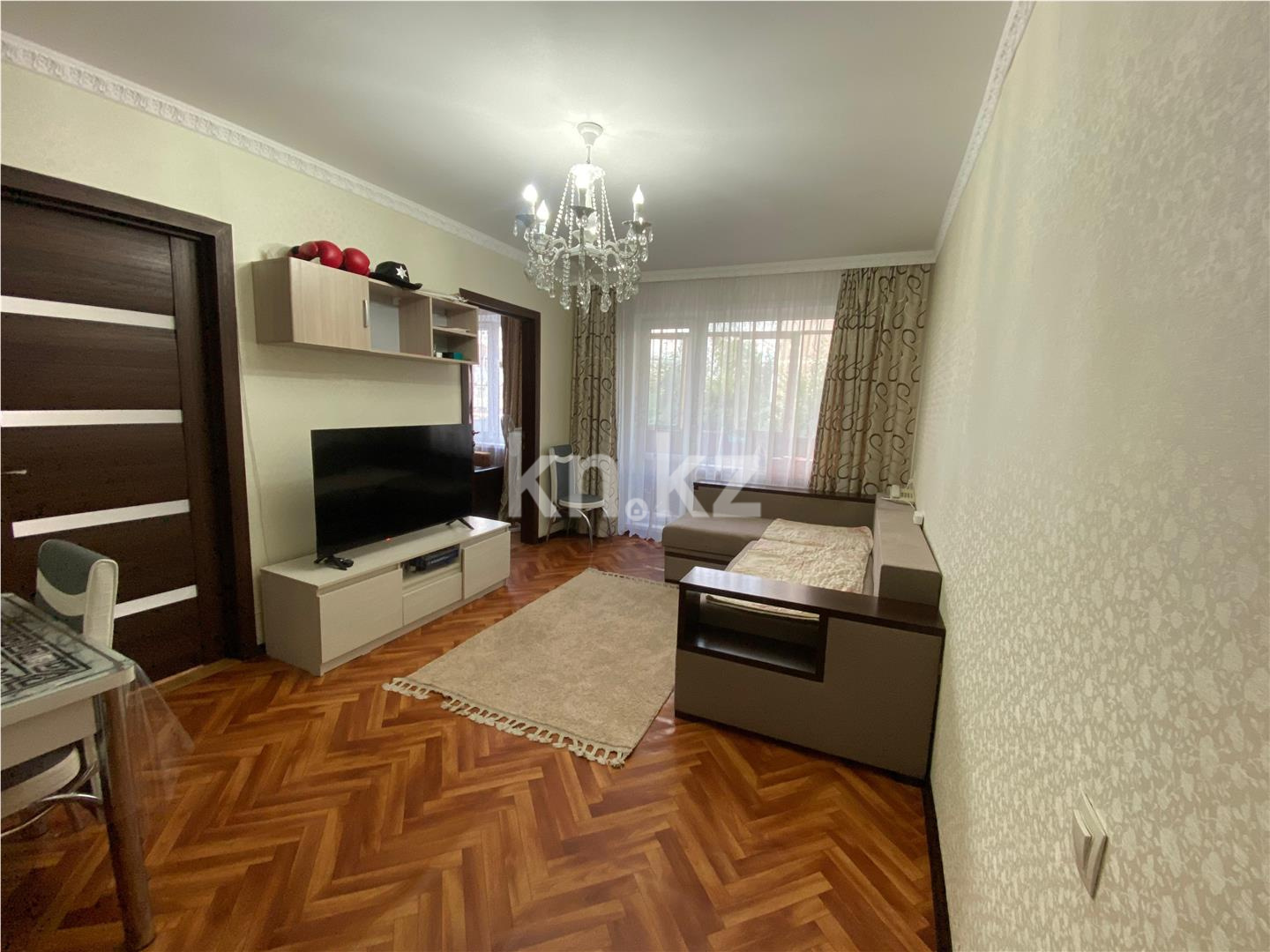 Продажа 3-комнатной квартиры, 48 м², ул. Муканова - Продажа  трехкомнатных квартир в Караганде фото 1 из 10