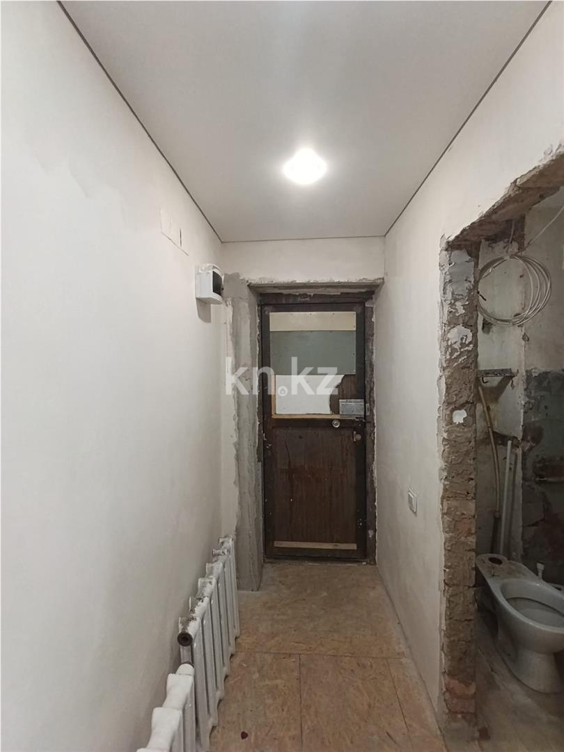 Продажа 1-комнатной квартиры, 30 м² - Продажа баз, складов и промышленной недвижимости в Темиртау фото 4 из 5