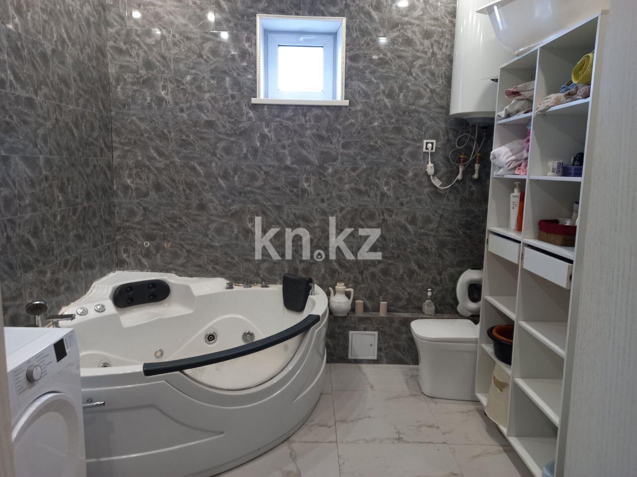 Продажа 4-комнатной квартиры, 118 м² в Караганде - фото 15