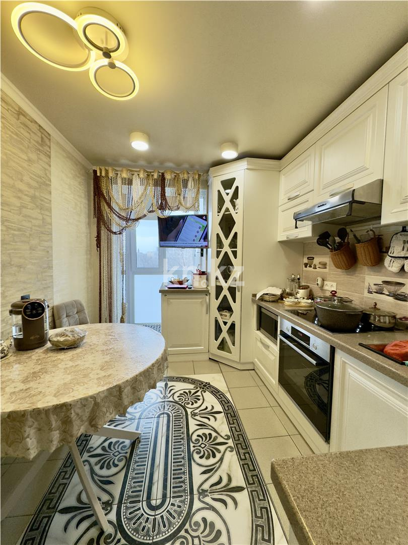 Продажа 2-комнатной квартиры, 49 м², мкр-н Восток-3, дом  16 - Продажа квартир в Караганде фото 10 из 19