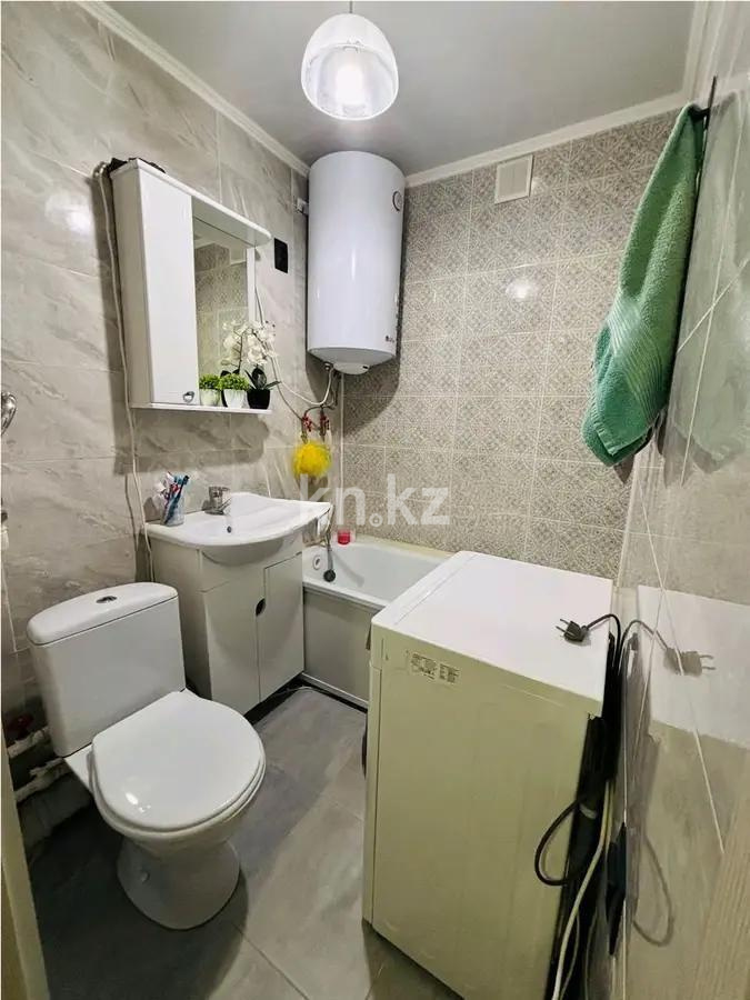 Продажа 2-комнатной квартиры, 44 м², мкр-н 12, дом  17 в Караганде - фото 4