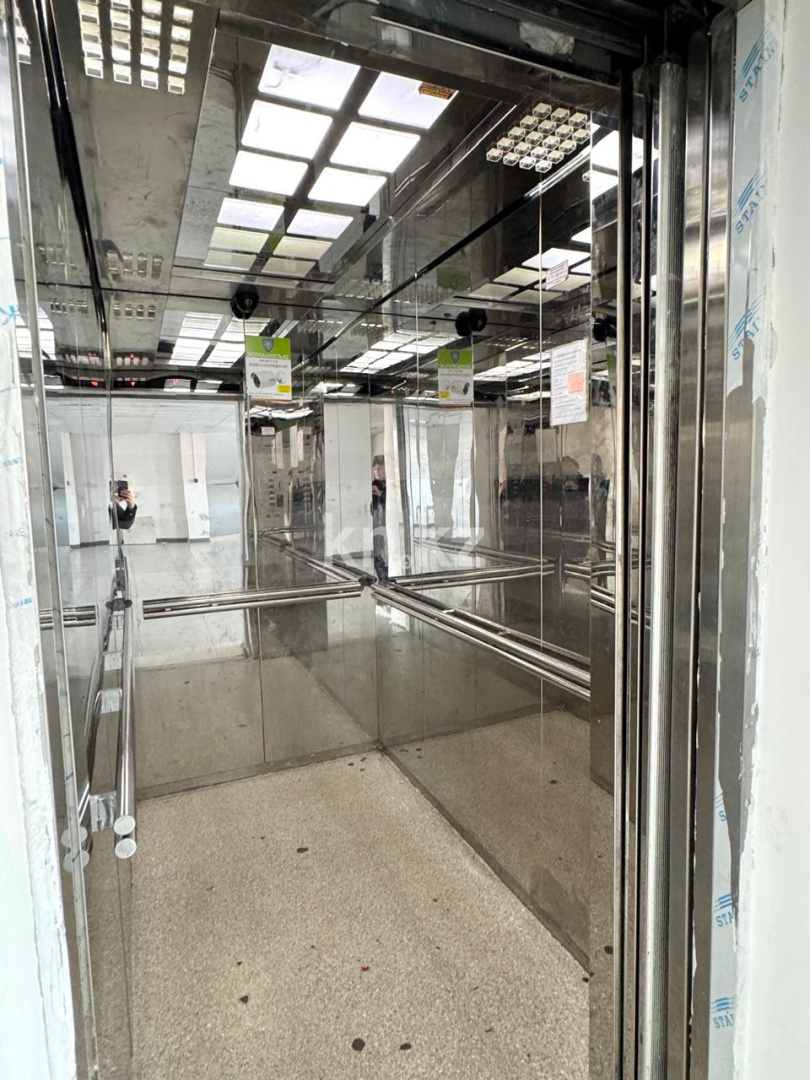 Продажа 1-комнатной квартиры, 36 м², ул. Сатпаева, дом  5/1 в Астане - фото 10