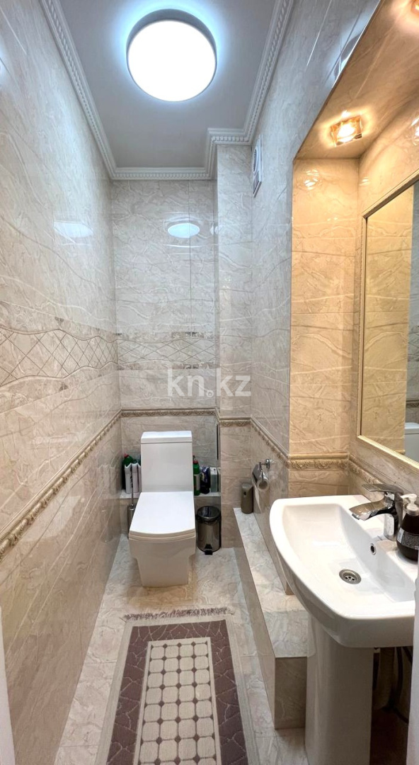 Продажа 2-комнатной квартиры, 78 м², ул. Радостовца в Алматы - фото 11