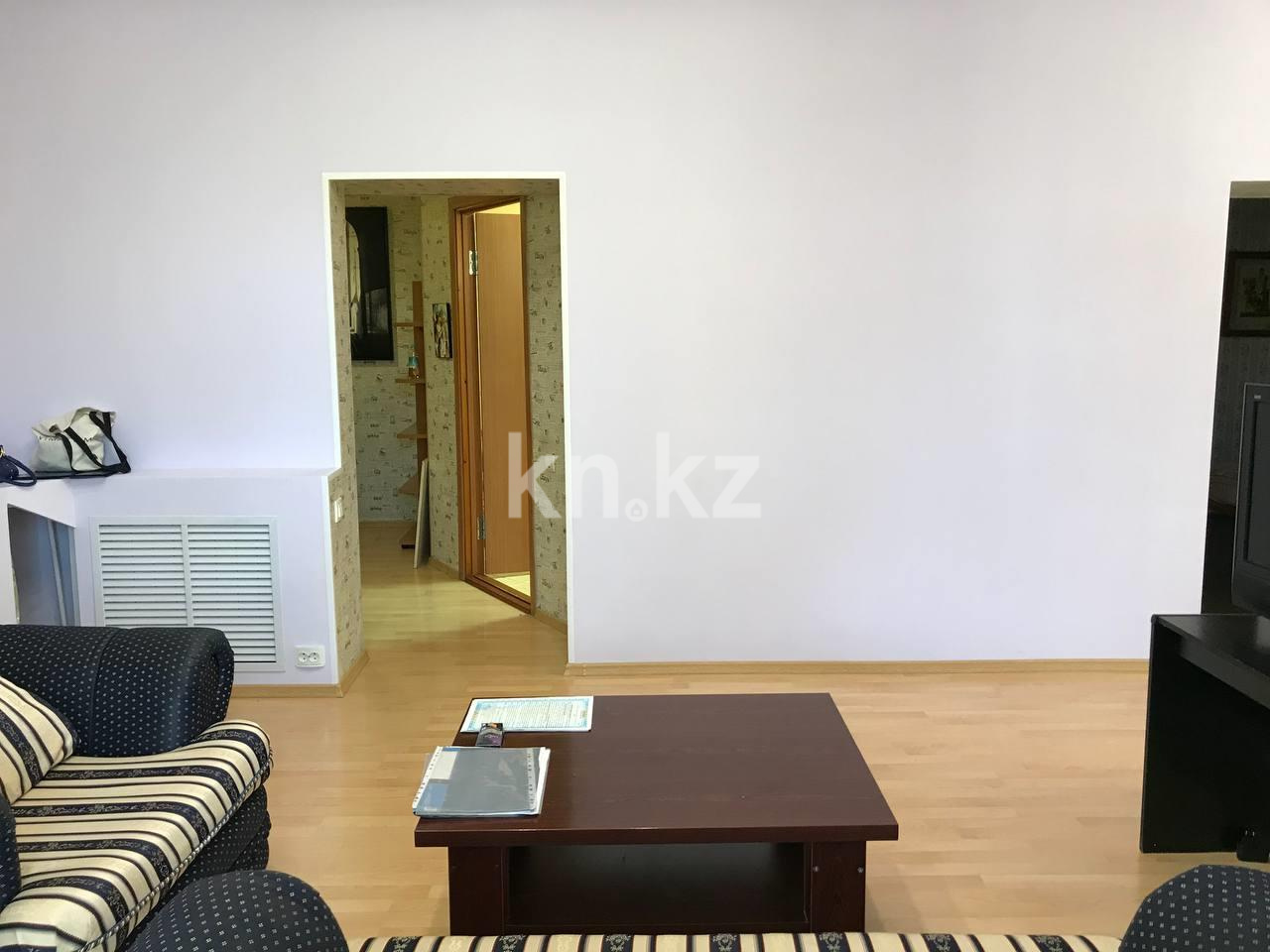 Продажа 2-комнатной квартиры, 57 м², ул. Аханова (Театральная), дом  54 в Караганде - фото 3