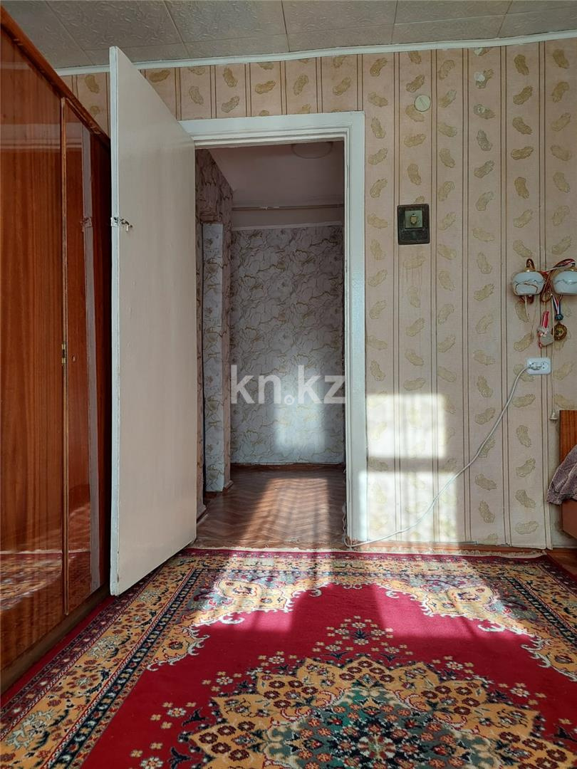 Продажа 3-комнатной квартиры, 60 м², ул. Гоголя - Продажа  трехкомнатных квартир в Караганде фото 4 из 14