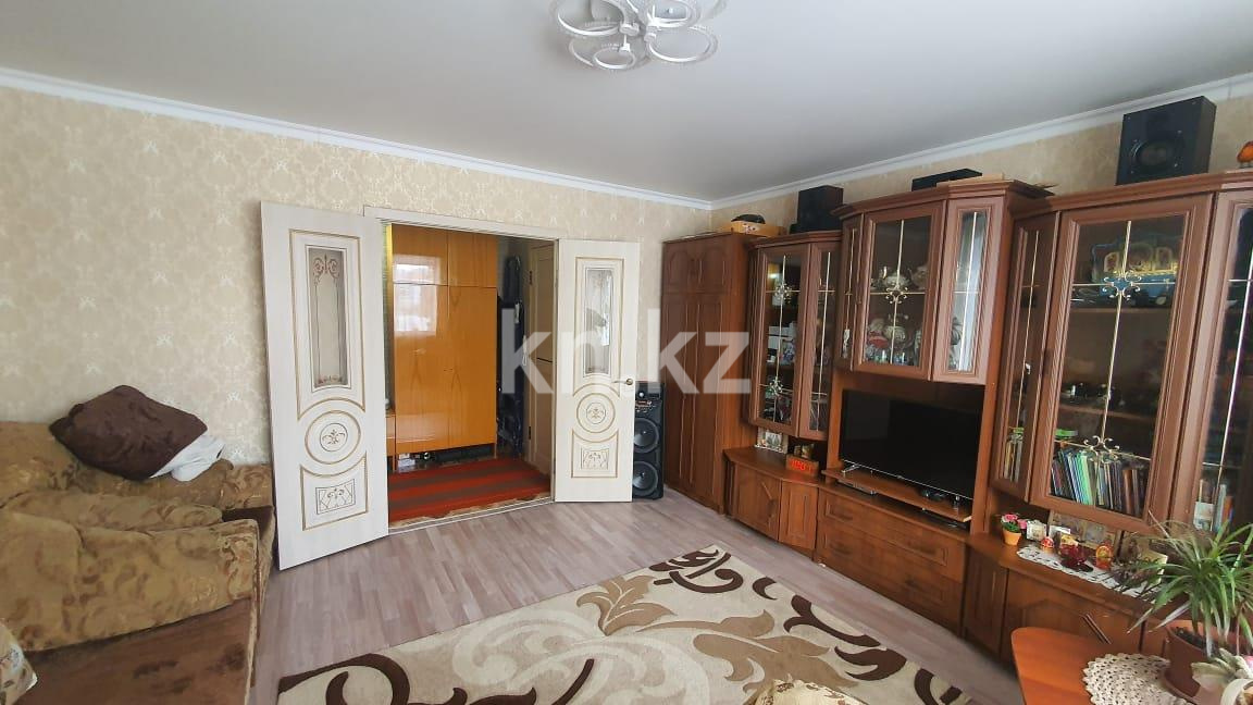 Продажа 4-комнатной квартиры, 74 м², ул. Карла Маркса - Продажа квартир в Караганде фото 1 из 16