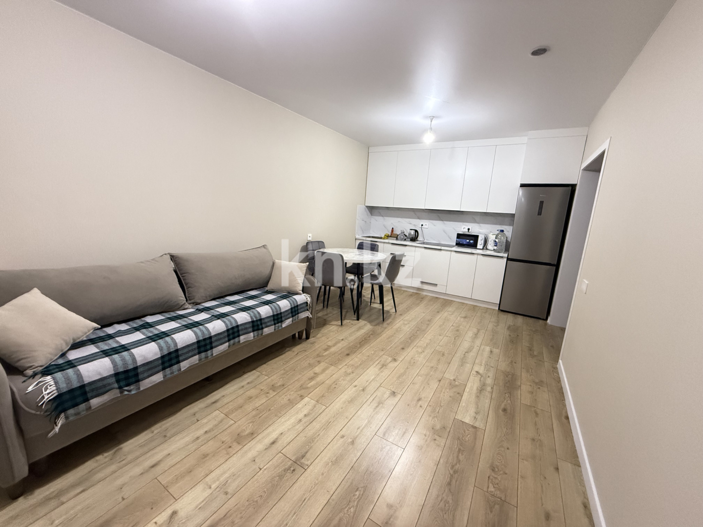 Аренда , 20 м², ул. Е-103, дом  5 - Аренда жилой и коммерческой недвижимости в Астане фото 1 из 7