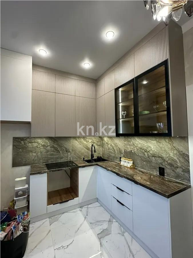 Продажа 3-комнатной квартиры, 85 м², 137 учетный квартал, дом  349 в Караганде - фото 4