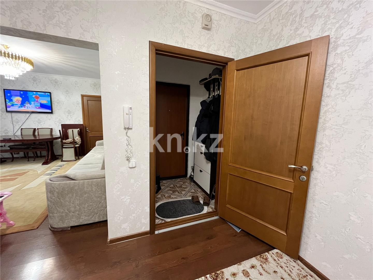 Продажа 5-комнатной квартиры, 94 м², мкр-н Голубые Пруды - Продажа  пятикомнатных квартир в Караганде фото 29 из 33