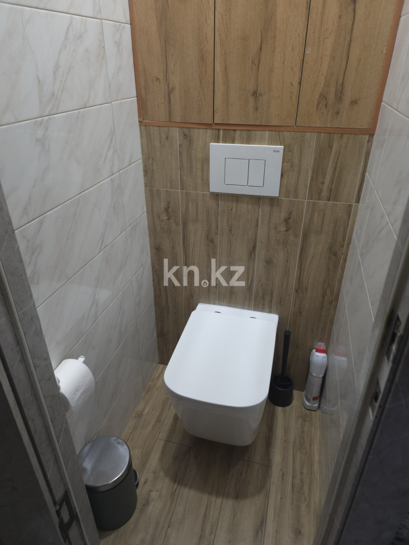 Продажа 4-комнатной квартиры, 76 м², мкр. Орбита-1, дом  11 - Продажа  четырехкомнатных квартир в Караганде фото 14 из 15