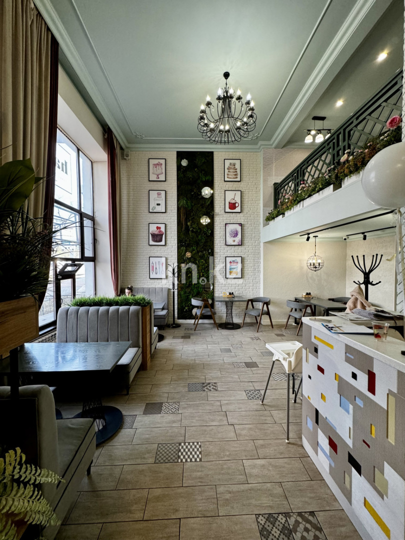 Продажа , 300 м², ул. Чкалова - Продажа офисных и торговых помещений в Караганде фото 3 из 17