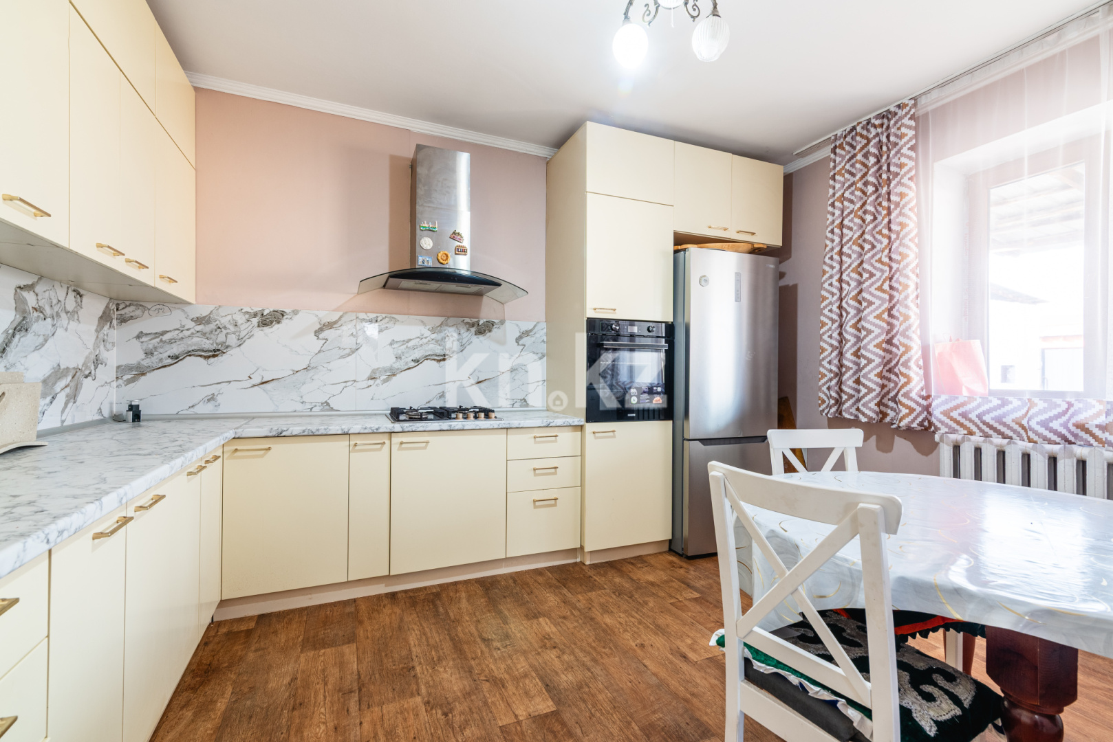 Продажа 4-комнатного дома, 120 м² - Продажа домов, коттеджей в Алматы фото 1 из 28