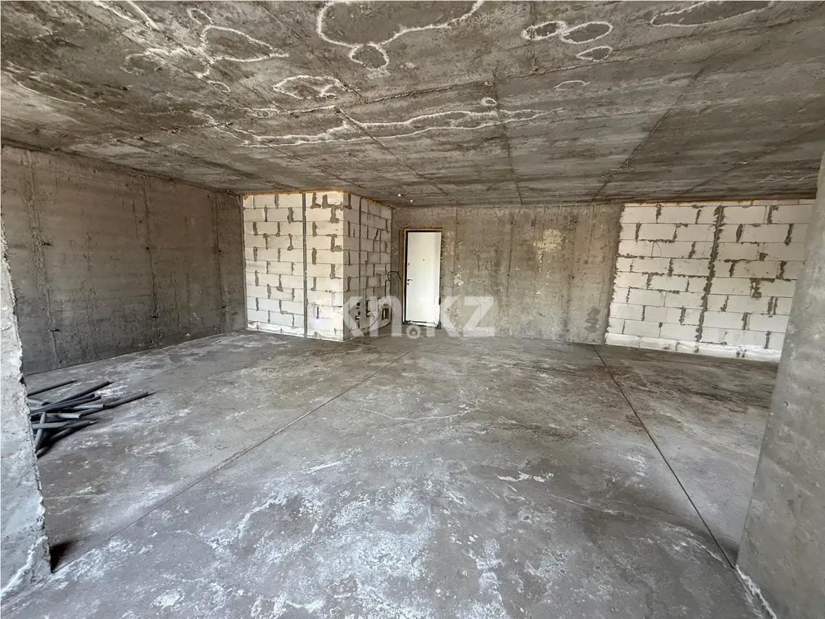 Продажа 3-комнатной квартиры, 73.7 м², ул. Толе би, дом  285/8 в Алматы - фото 2