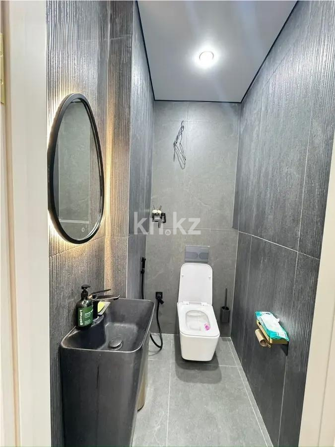 Продажа 3-комнатной квартиры, 118 м², ул. Жандосова, дом  94а в Алматы - фото 6