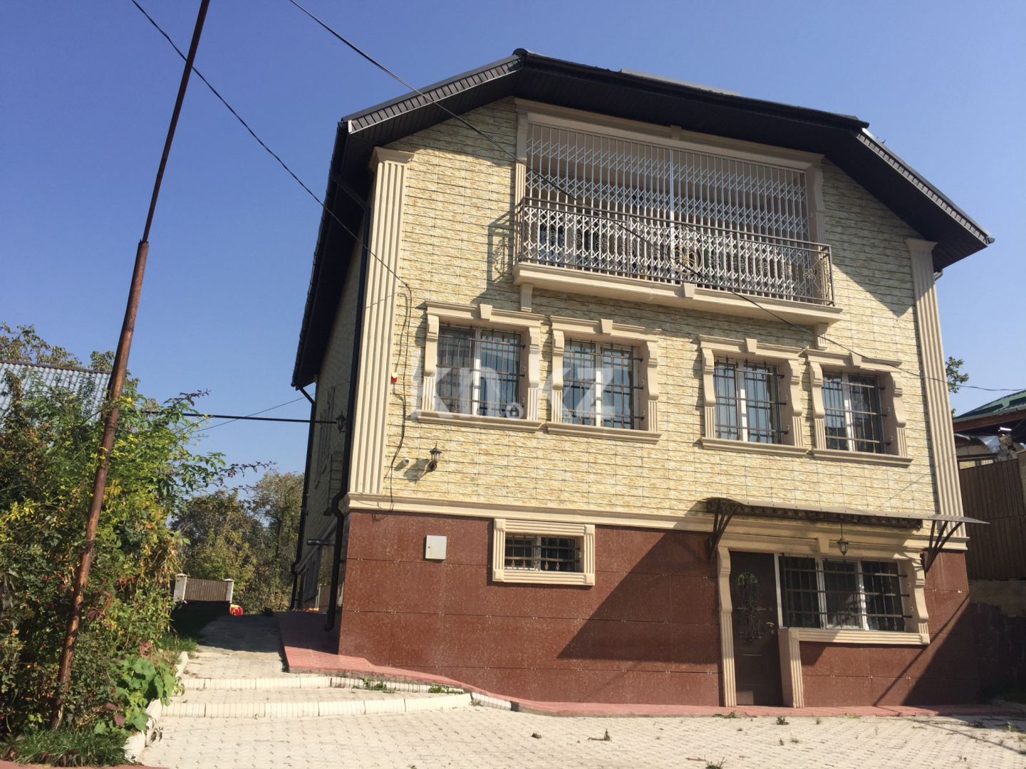 Продажа 6-комнатного дома, 240 м², ул. Есенберлина - Продажа домов, коттеджей в Алматы без посредников фото 8 из 33